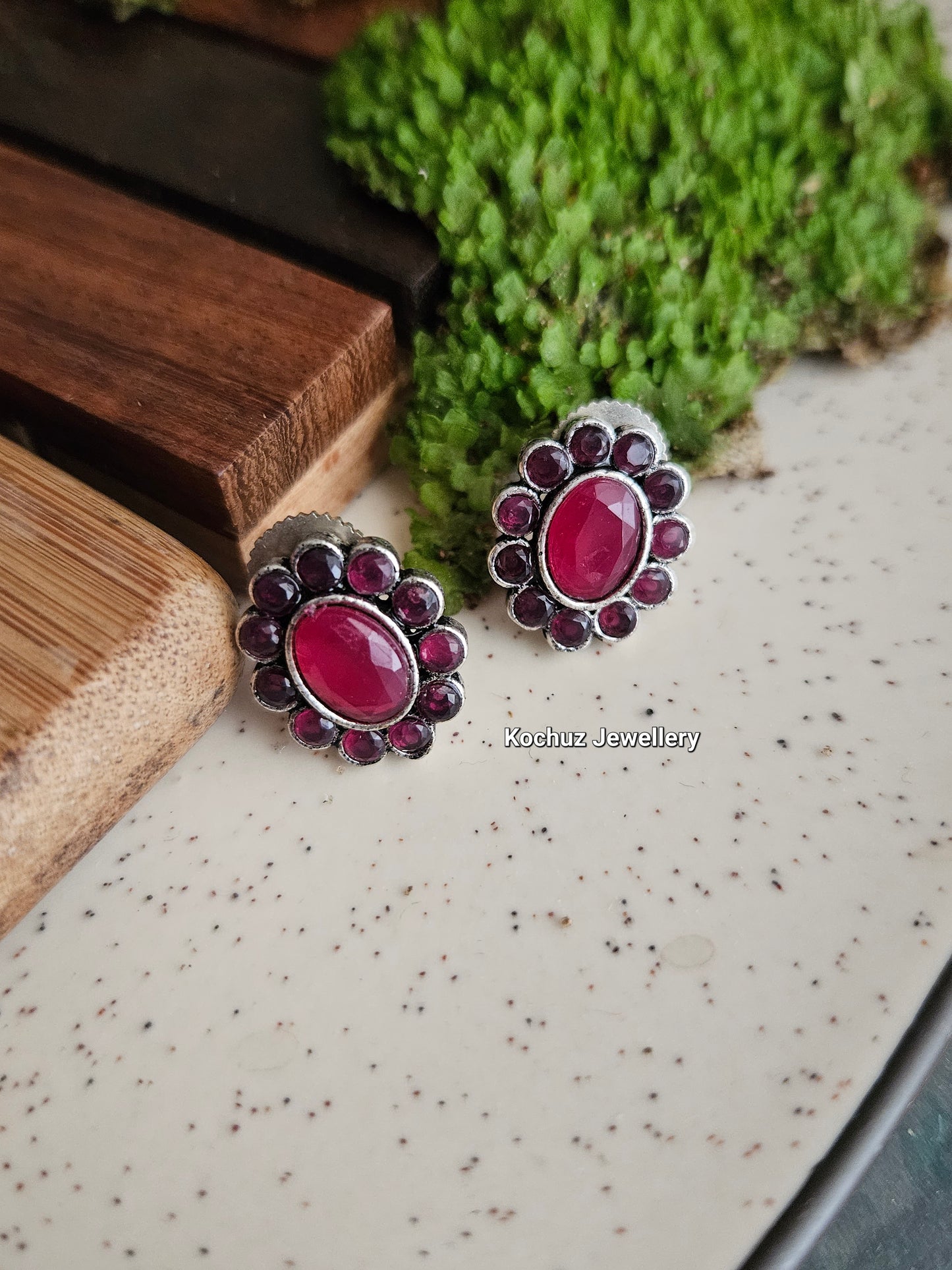 EAR1138 - Flower Stud