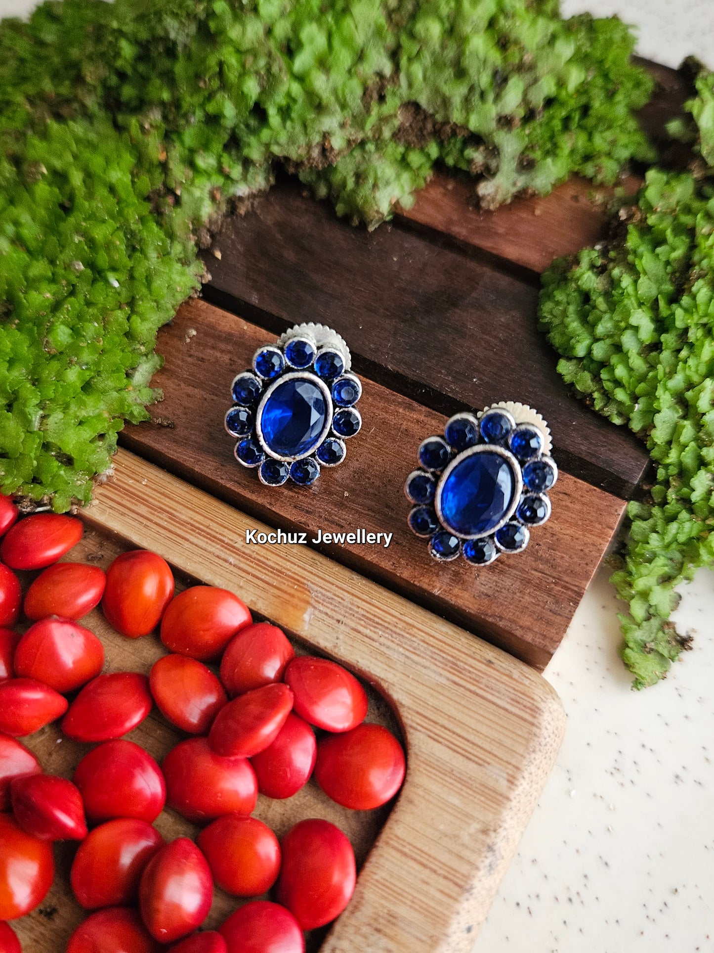 EAR1138 - Flower Stud