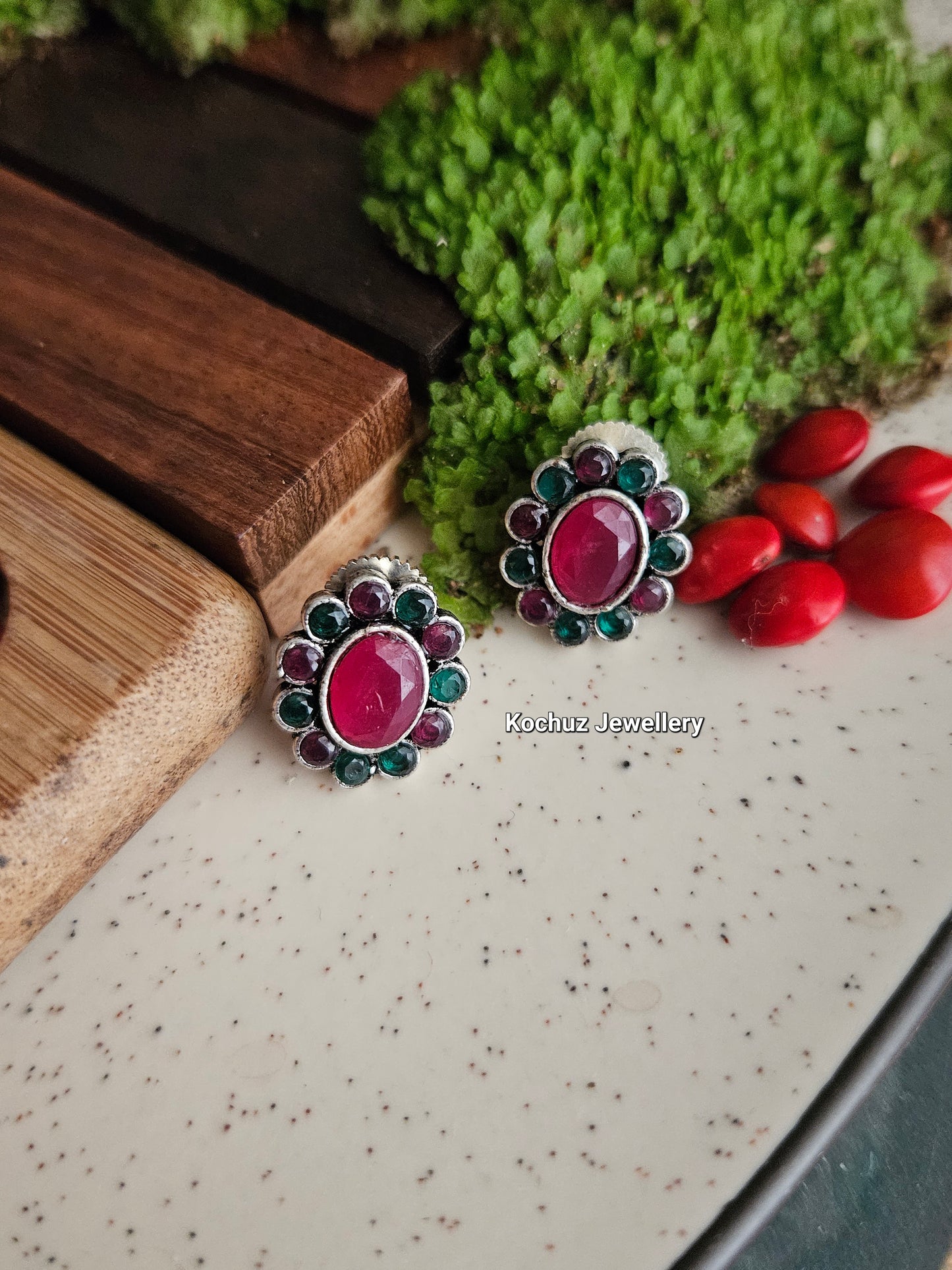 EAR1138 - Flower Stud