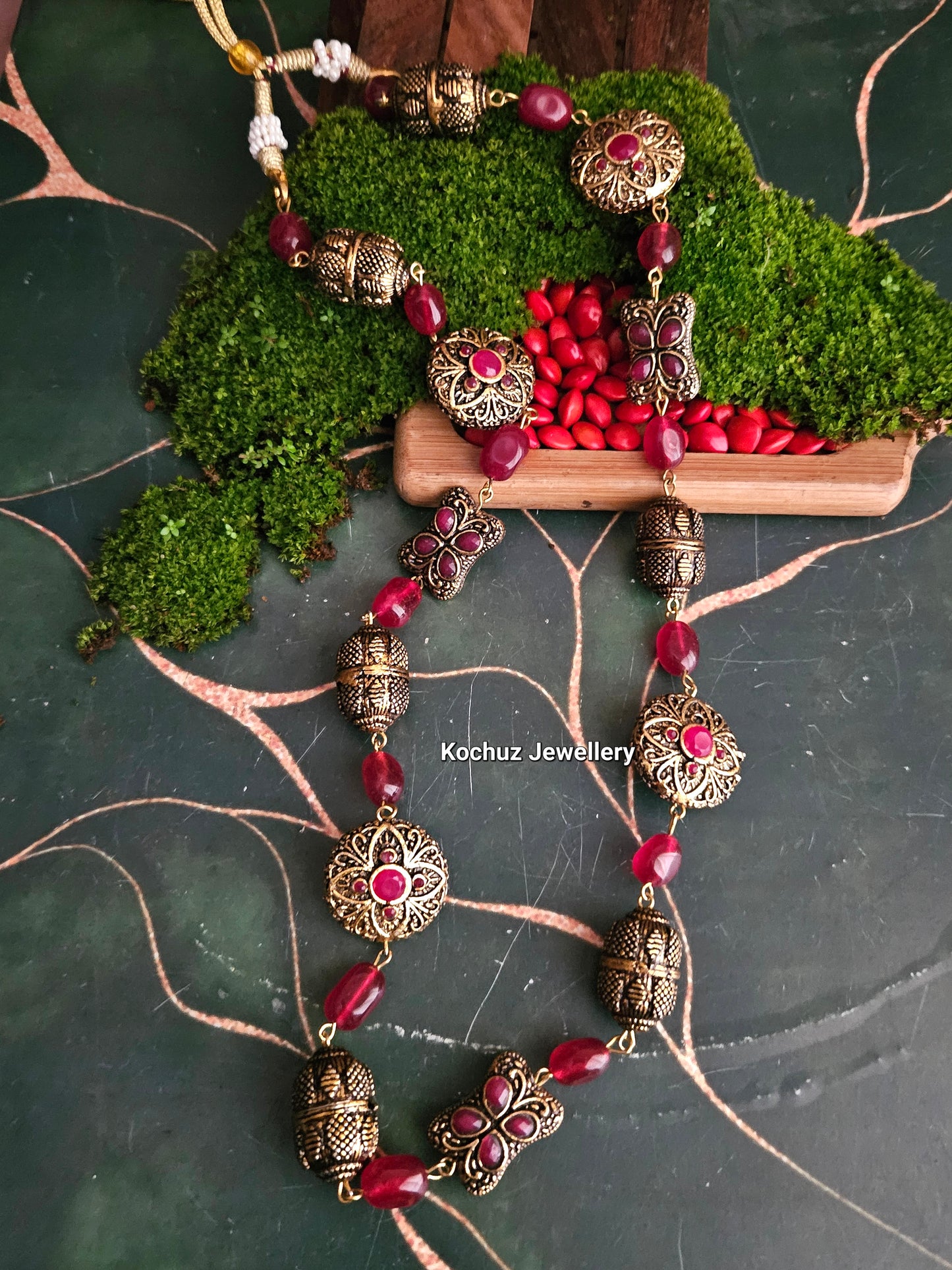 NECK1043 - Victorian Bead Neck Piece