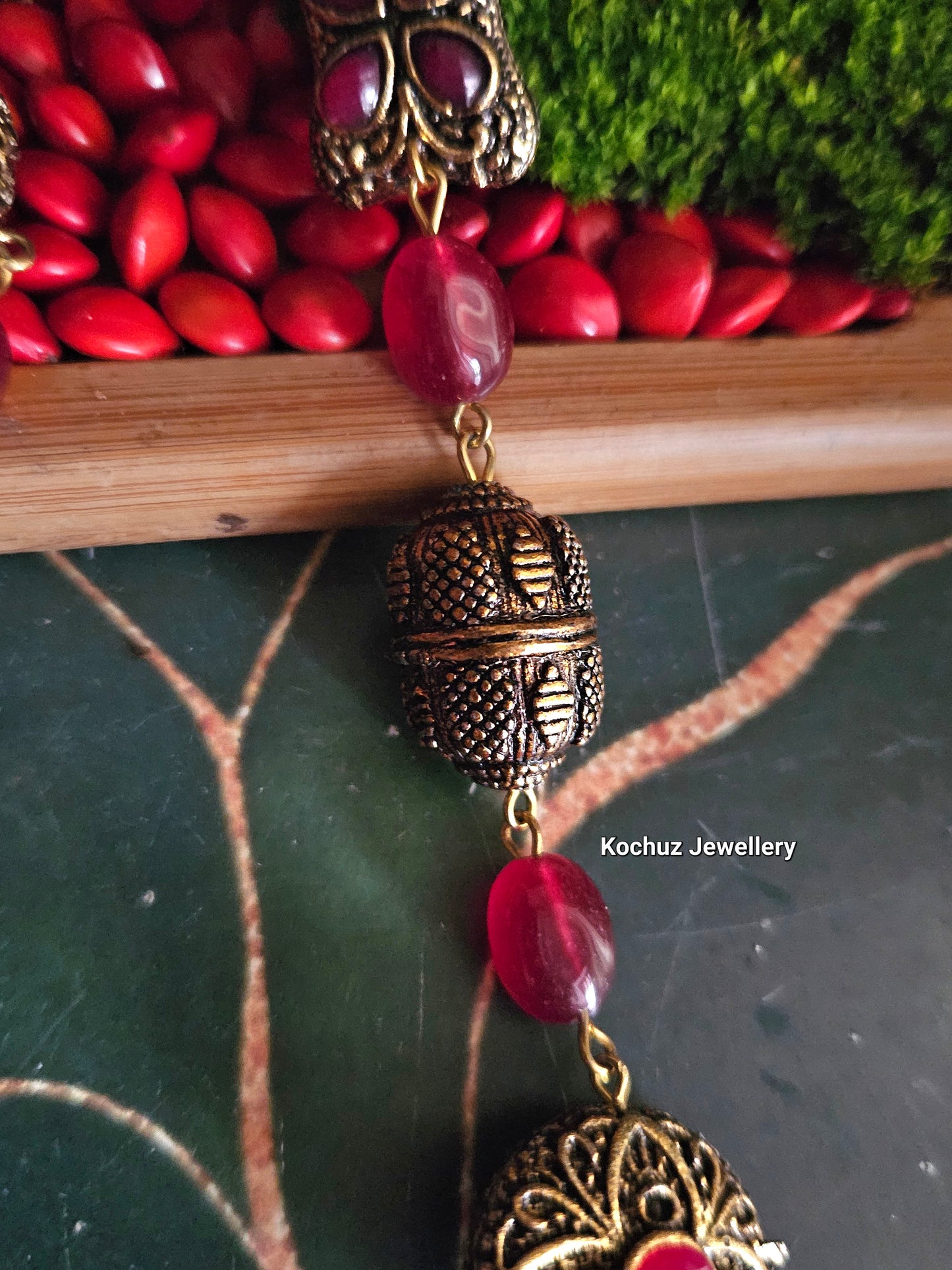 NECK1043 - Victorian Bead Neck Piece