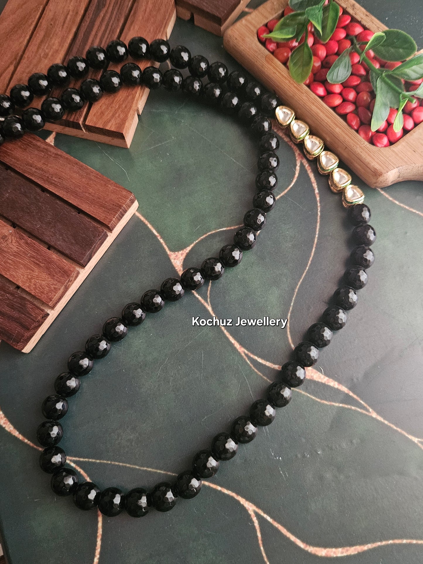 NECK1082 -Agate and Kundan Neckpiece