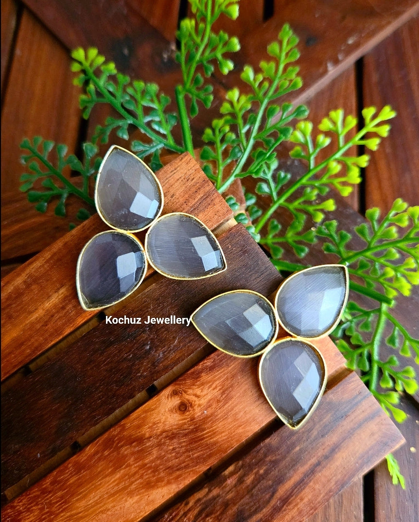 EAR1086 - Stone Leaf Earrings