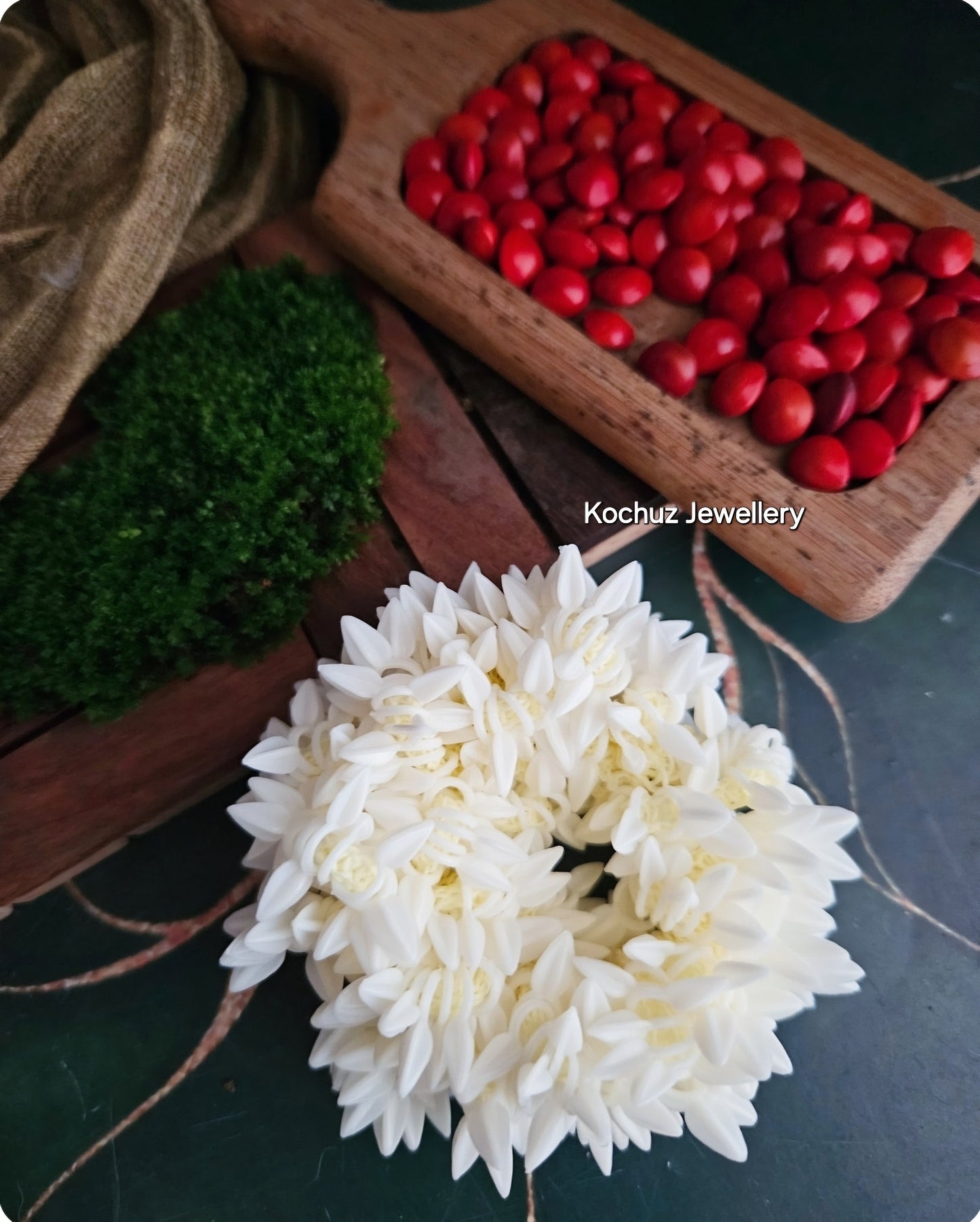 HAIR1001 - Jasmin Flower Band (plastic, Scented)