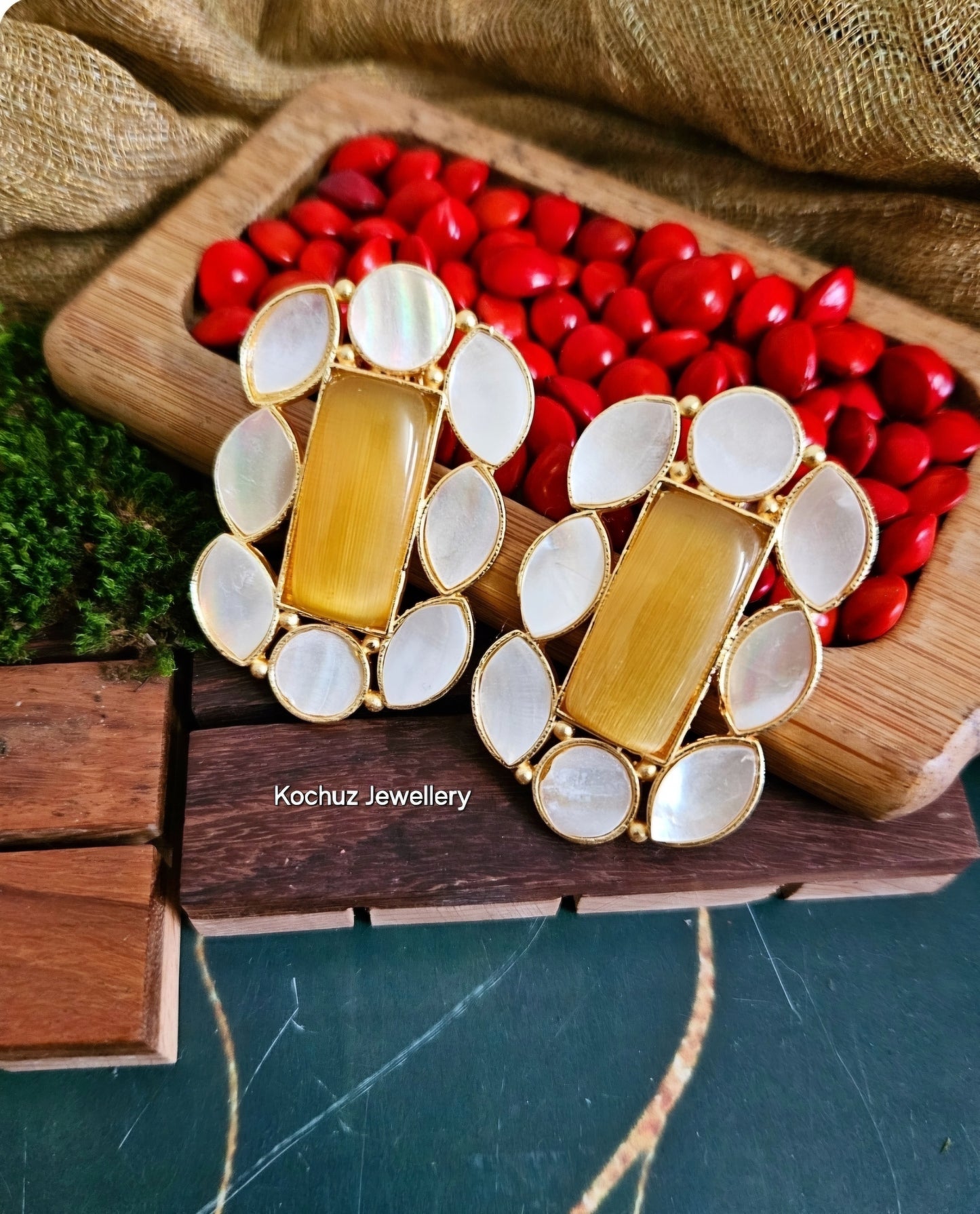 EAR1206 - Mother of Pearl Earrings