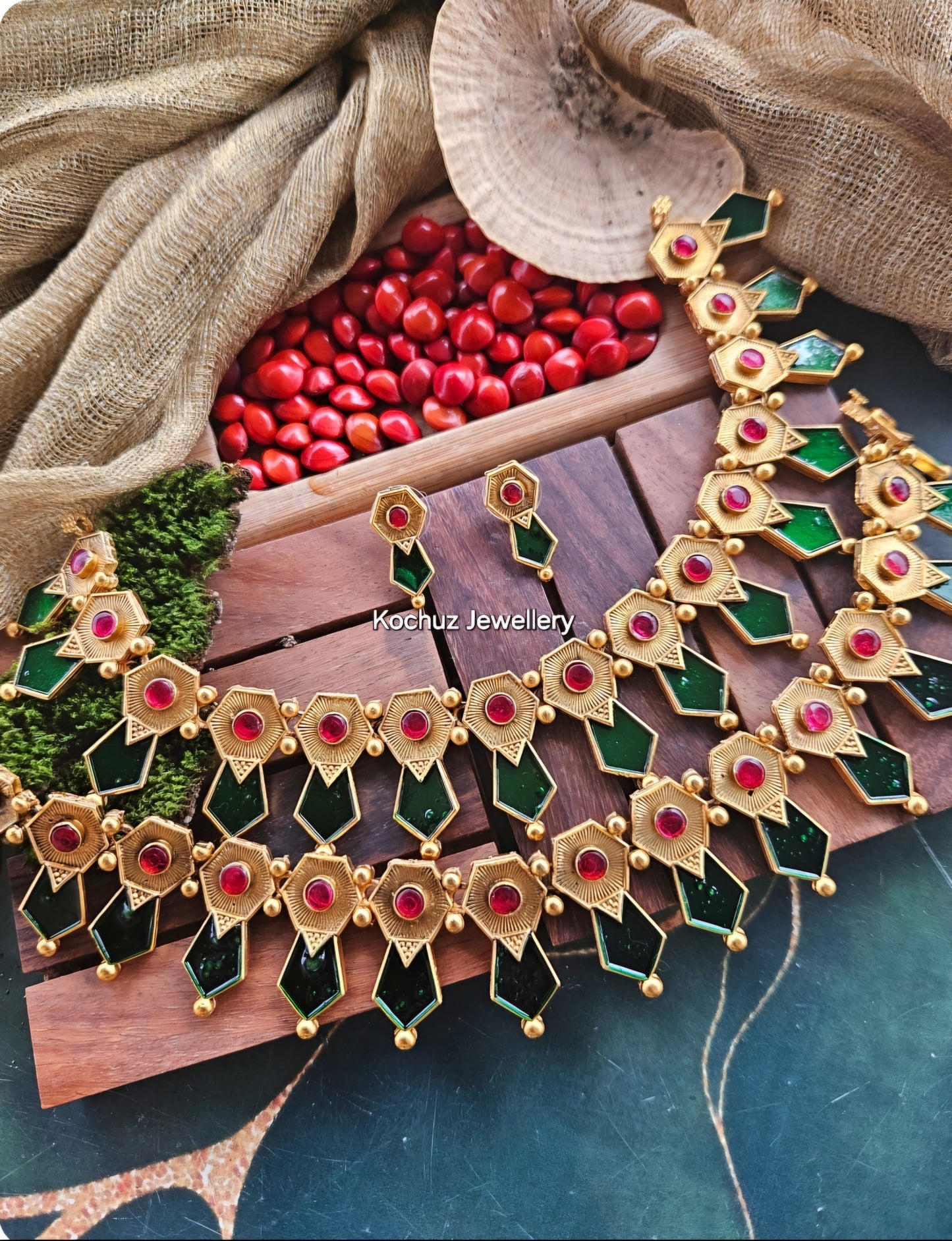 NECK1231 - Enamel Palakka Neckpiece