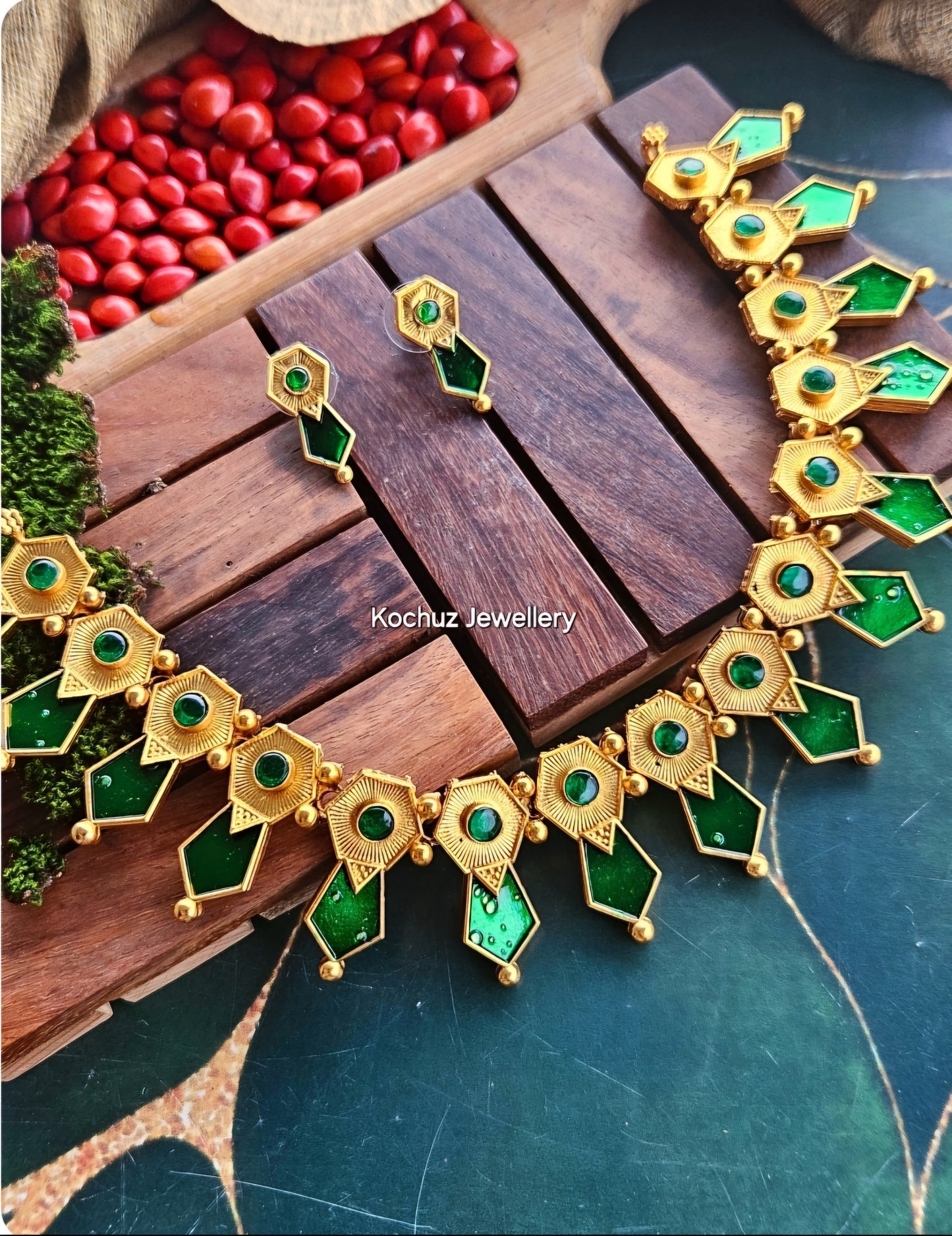 NECK1231 - Enamel Palakka Neckpiece