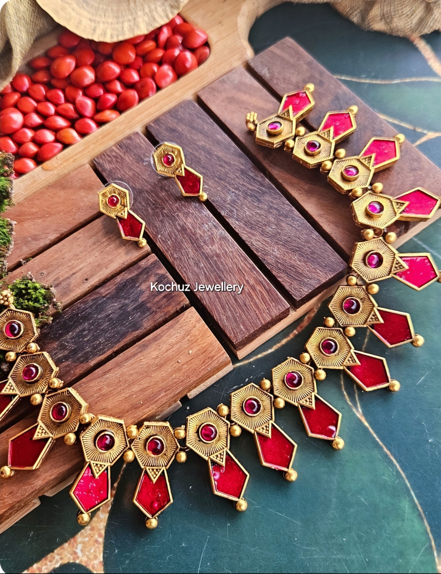 NECK1231 - Enamel Palakka Neckpiece