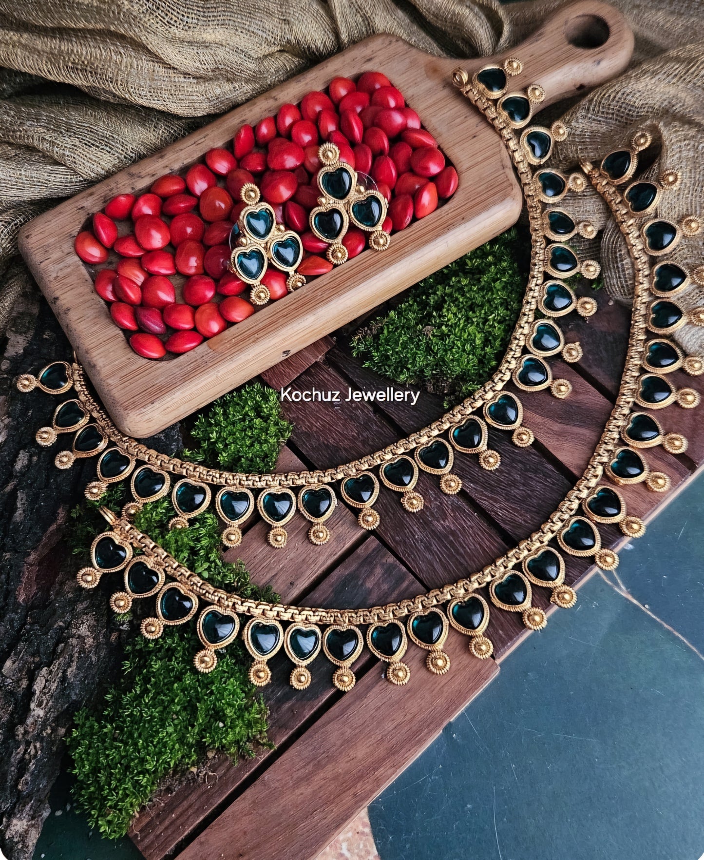 NECK1240 - Single Line Traditional Neckpiece