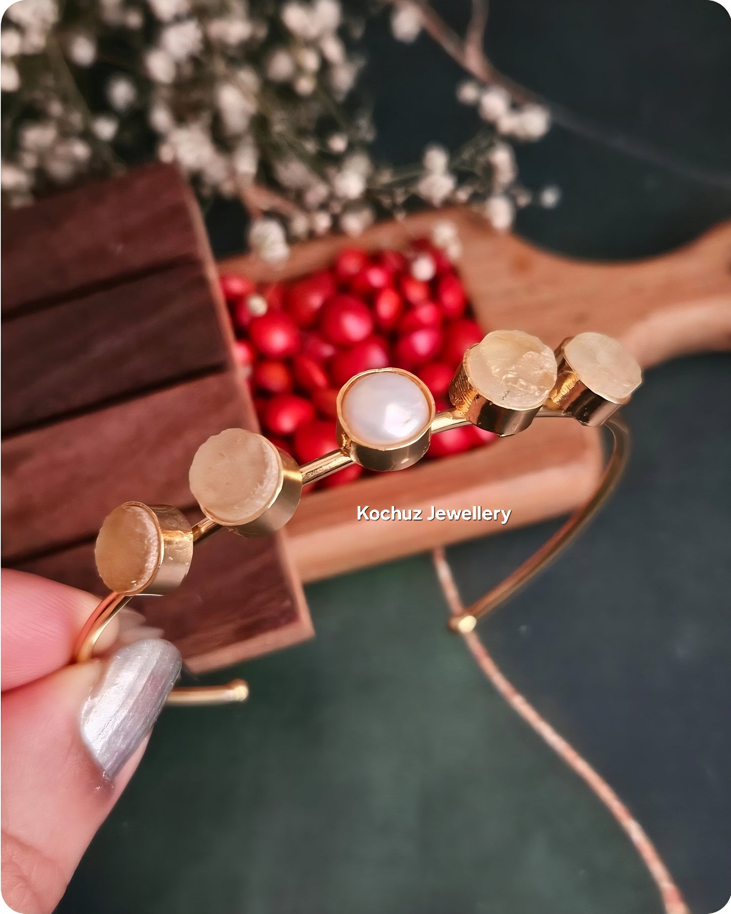 BANG1005 -Cuff Bangle With Natural Stone