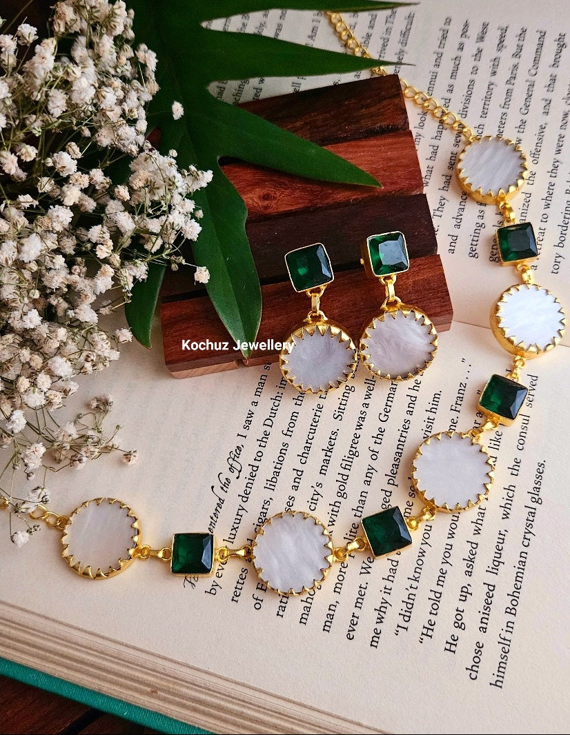 NECK1016 - Mother Of Pearl NeckPiece