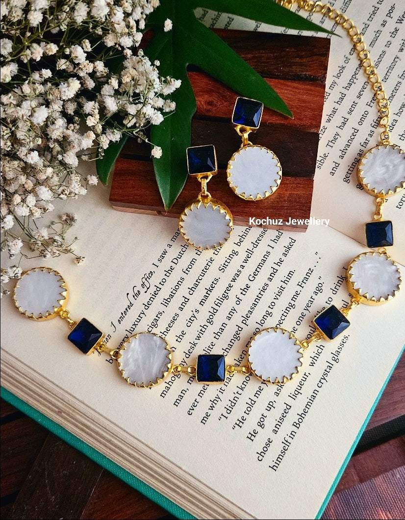 NECK1016 - Mother Of Pearl NeckPiece