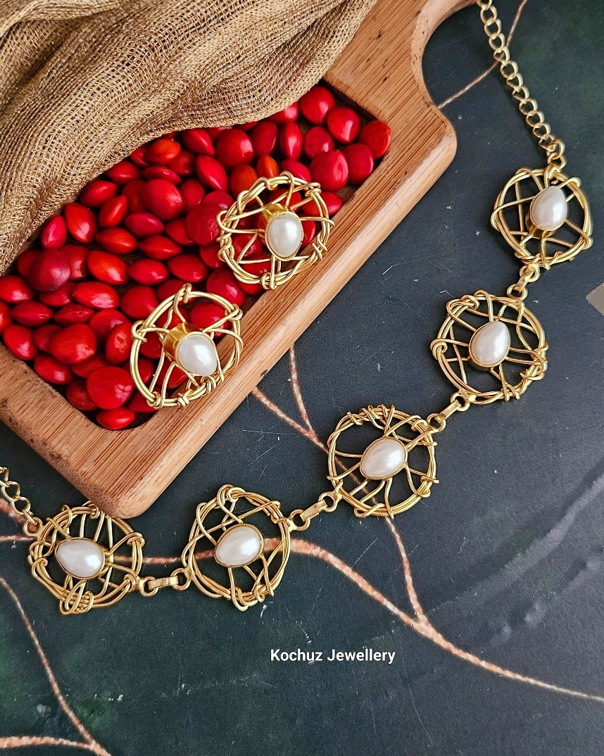 NECK1011 - Braoque Pearl NeckPiece