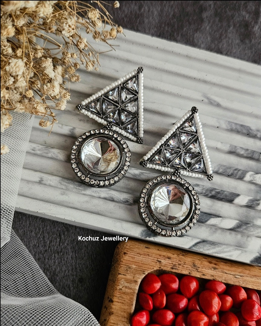 EAR1125 - Black Metal Finish Kundan Danglers