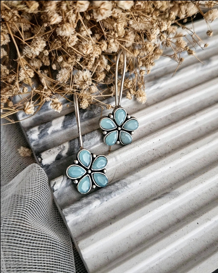 EAR1164 - Flower Dangler