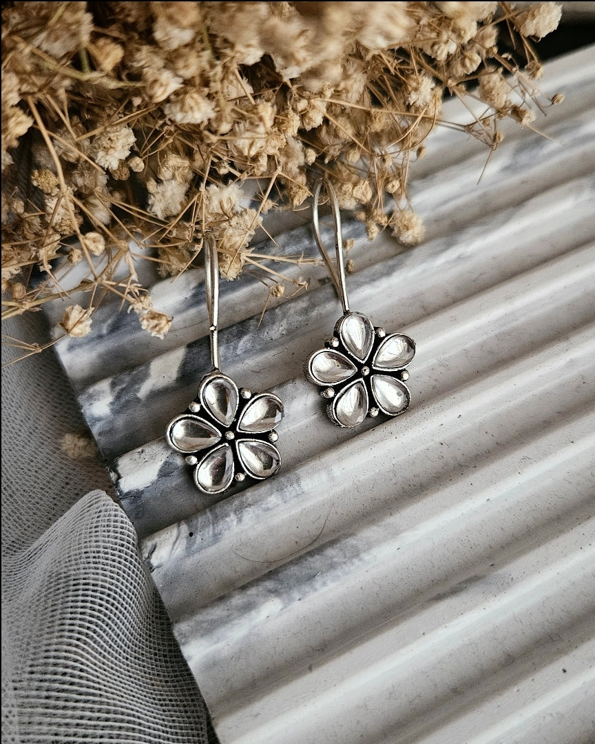 EAR1164 - Flower Dangler