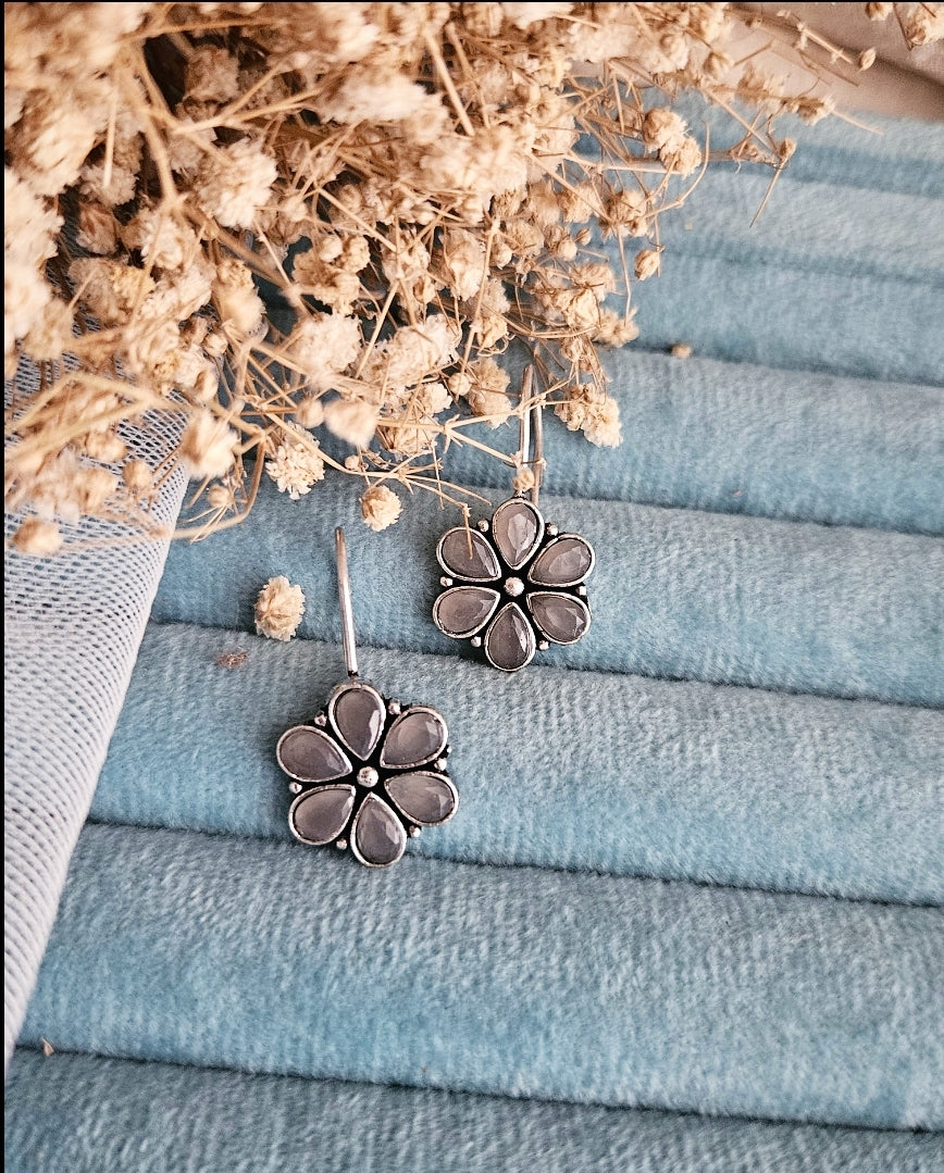 EAR1163 - Flower Dangler