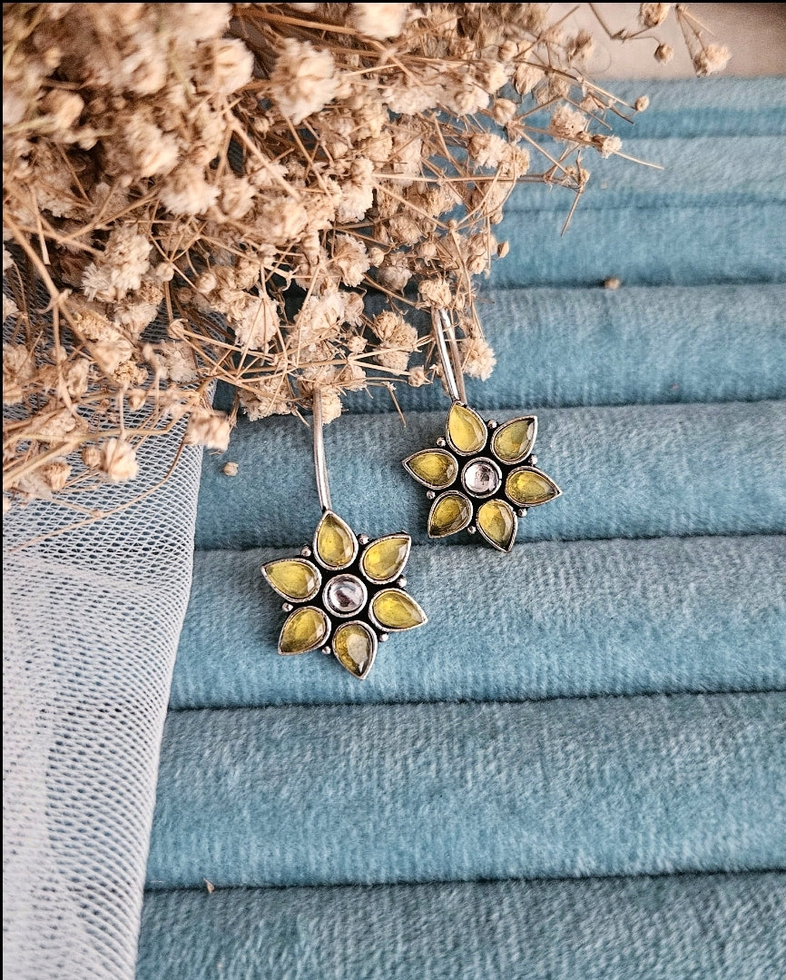 EAR1165 - Flower Dangler