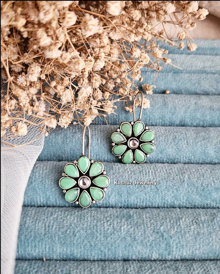 EAR1166 - Flower Dangler