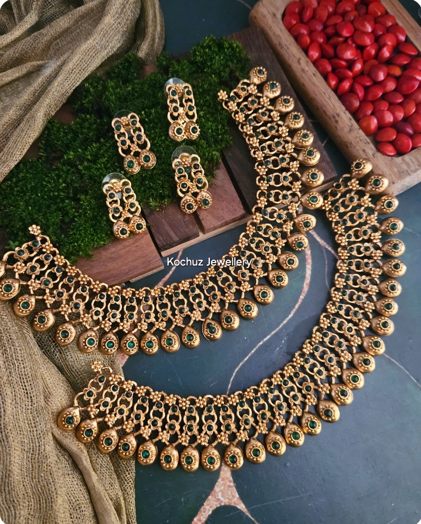 NECK1194 -Traditional Neckpiece