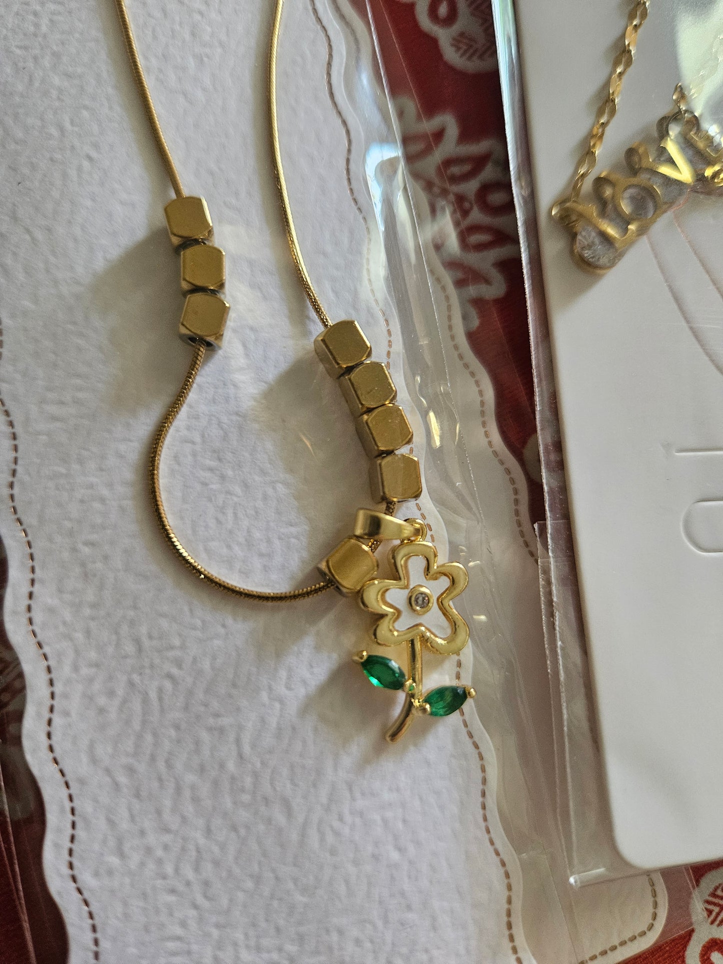 NECK1216