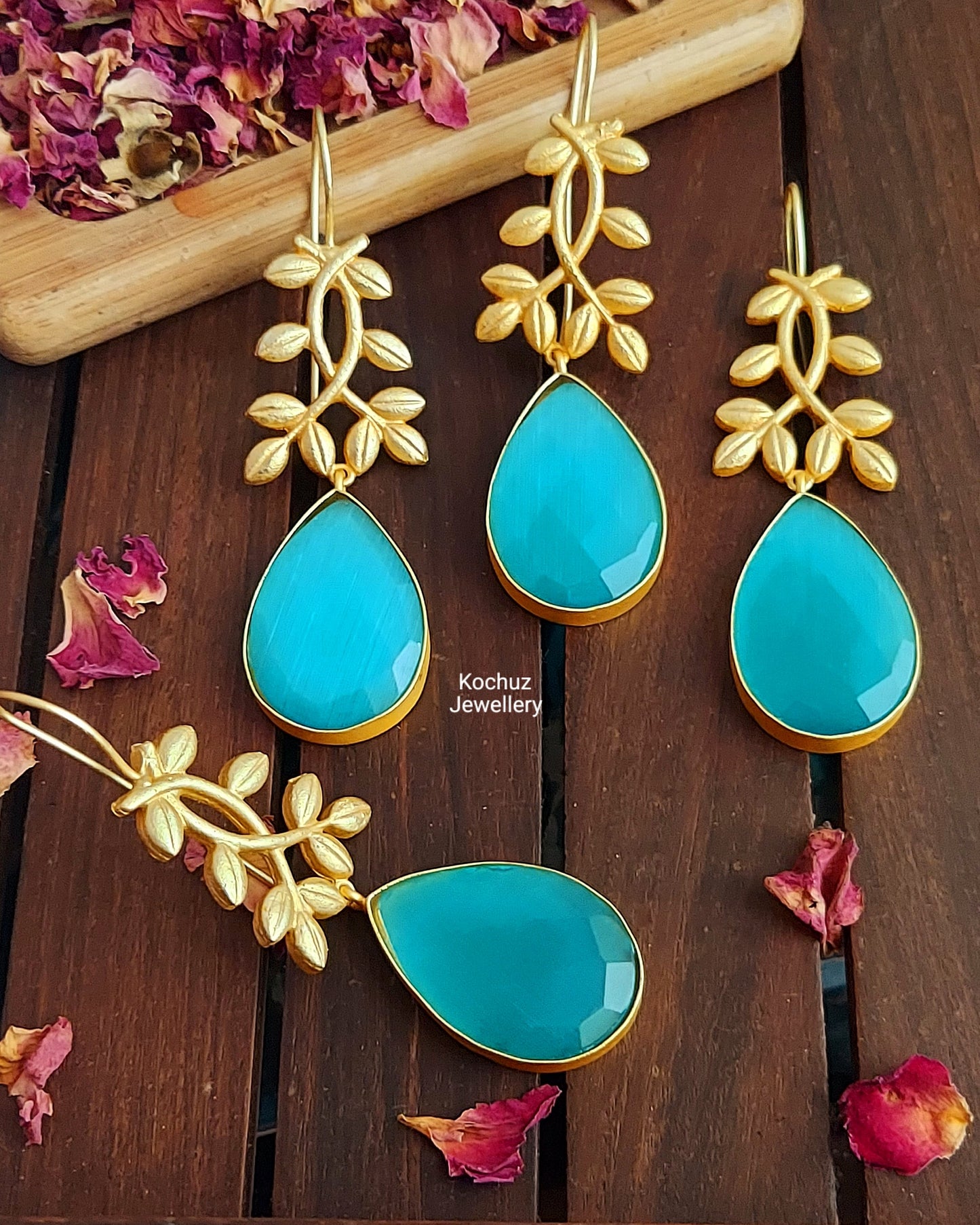 EAR1008 - Badam Earrings