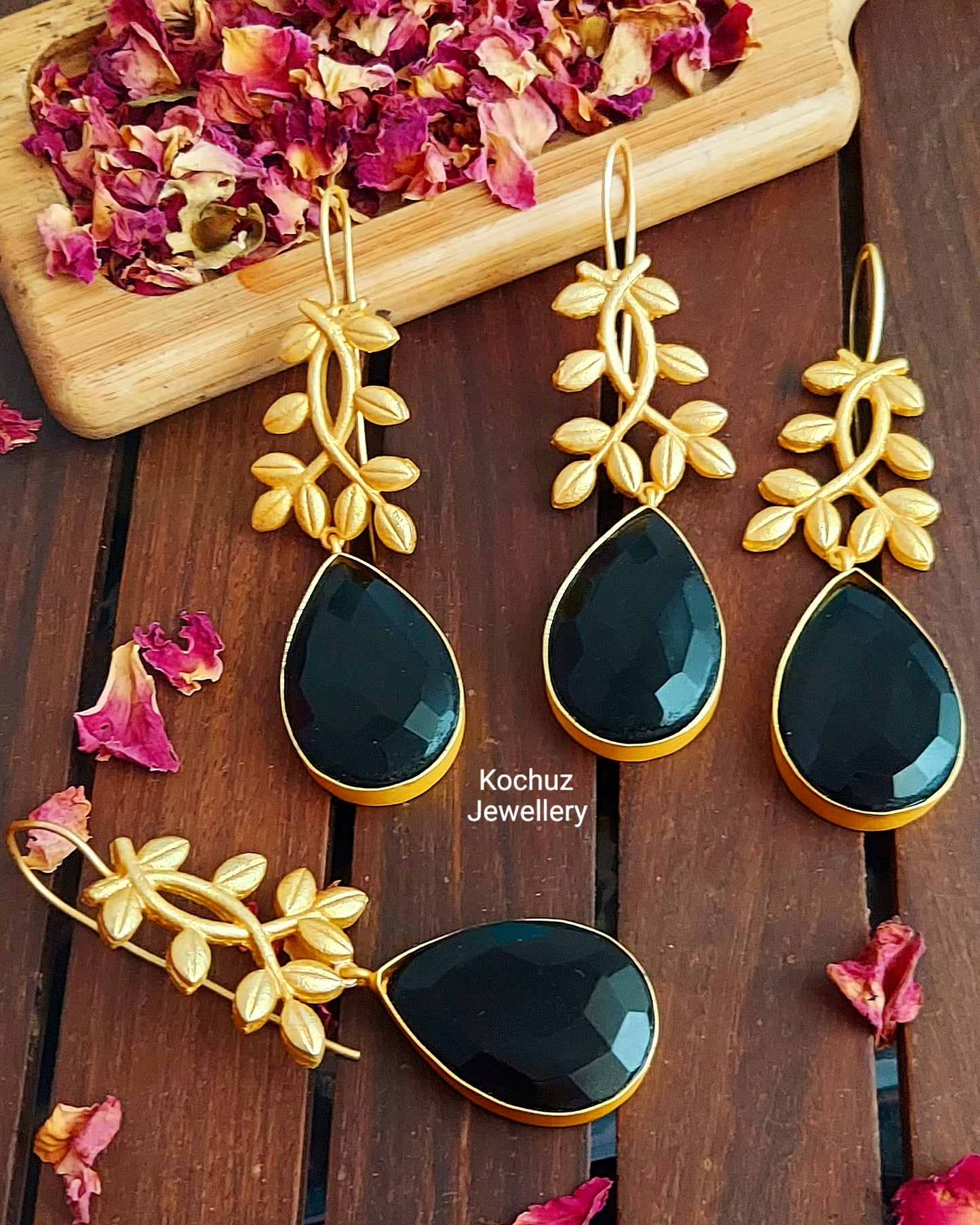 EAR1008 - Badam Earrings