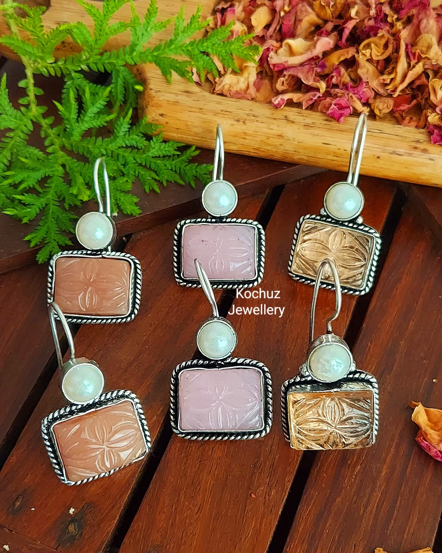 EAR1029 - Wax Bead Dangler