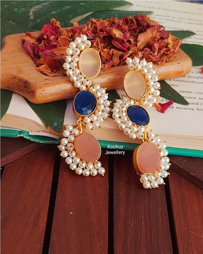 EAR1063 - Naira Oval Earrings