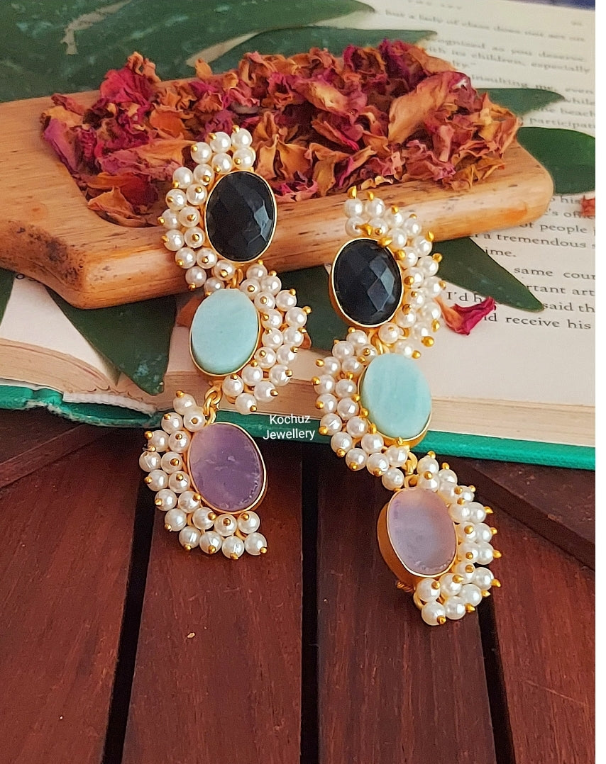 EAR1063 - Naira Oval Earrings