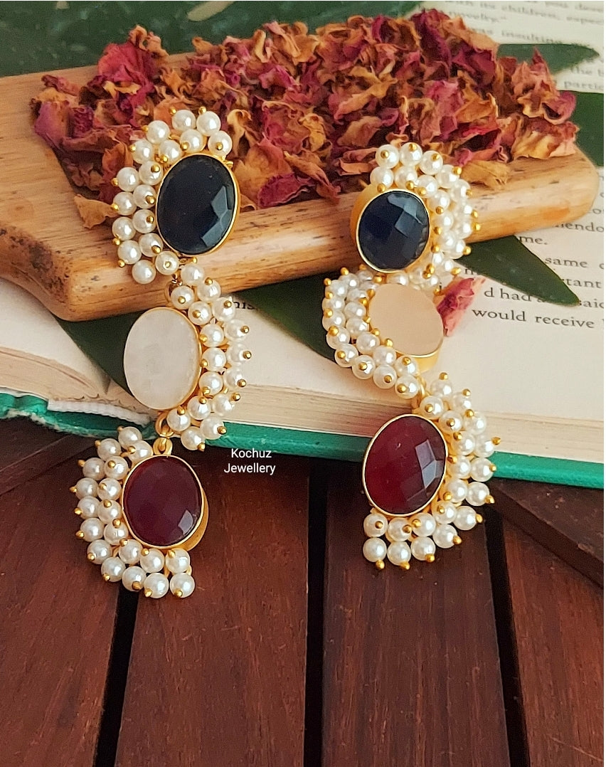EAR1063 - Naira Oval Earrings