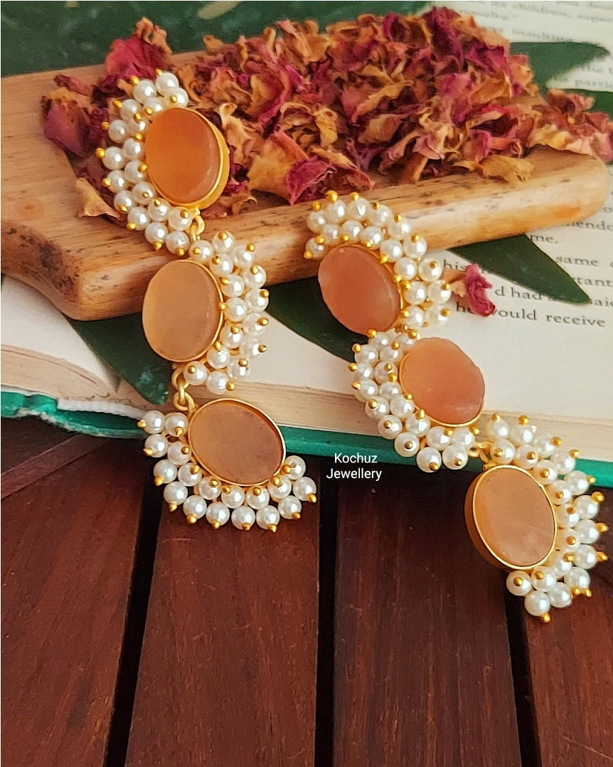 EAR1063 - Naira Oval Earrings