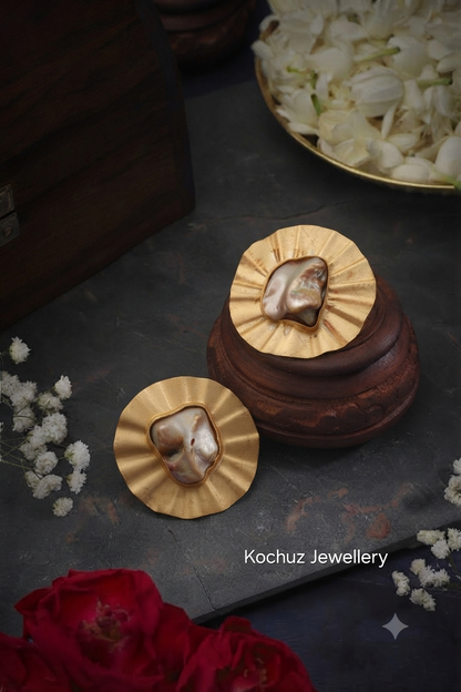 EAR1053 - Baroque Pearl Earrings
