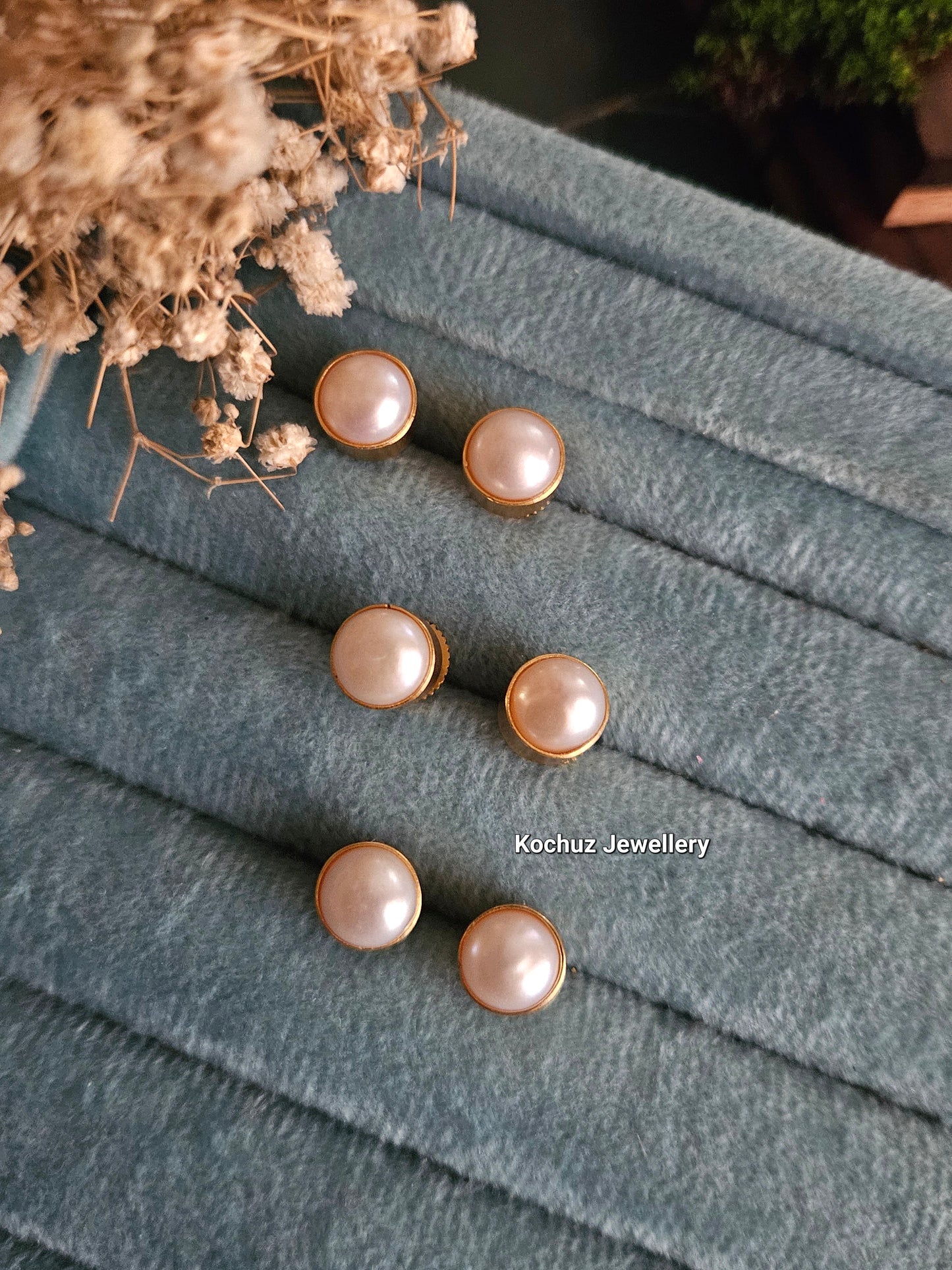 EAR1147 - Pearl Studs