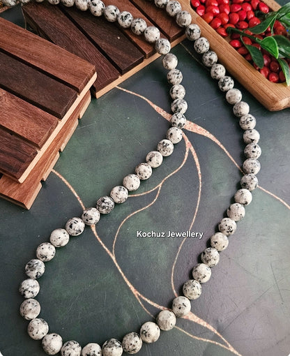 NECK1075 - Agate Bead Neckpiece