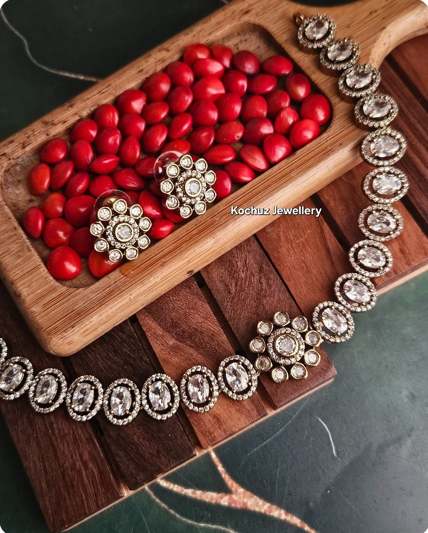 NECK1142 - Zircon Neckpiece