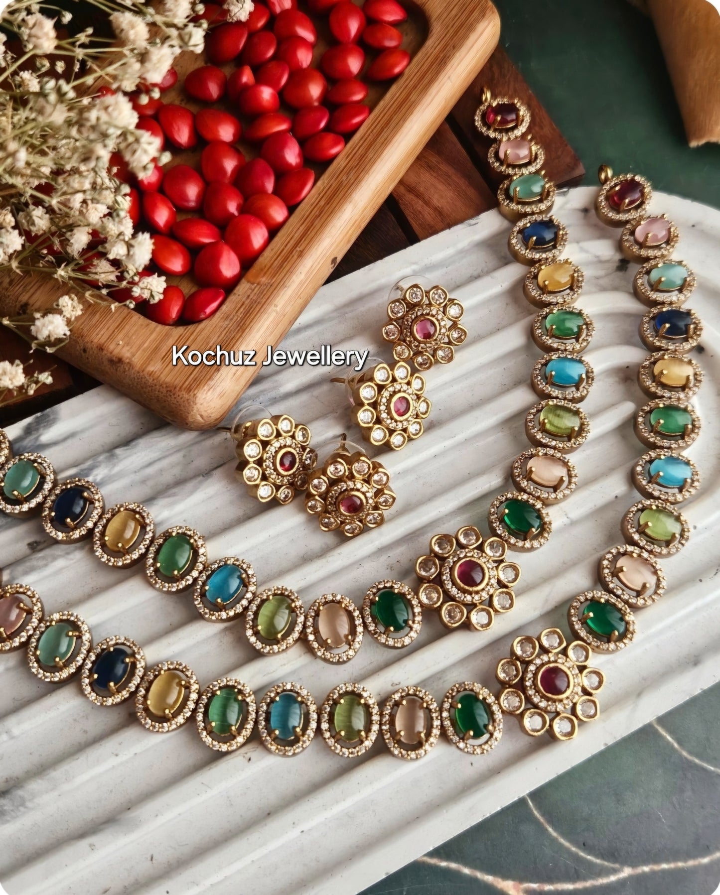 NECK1142 - Zircon Neckpiece