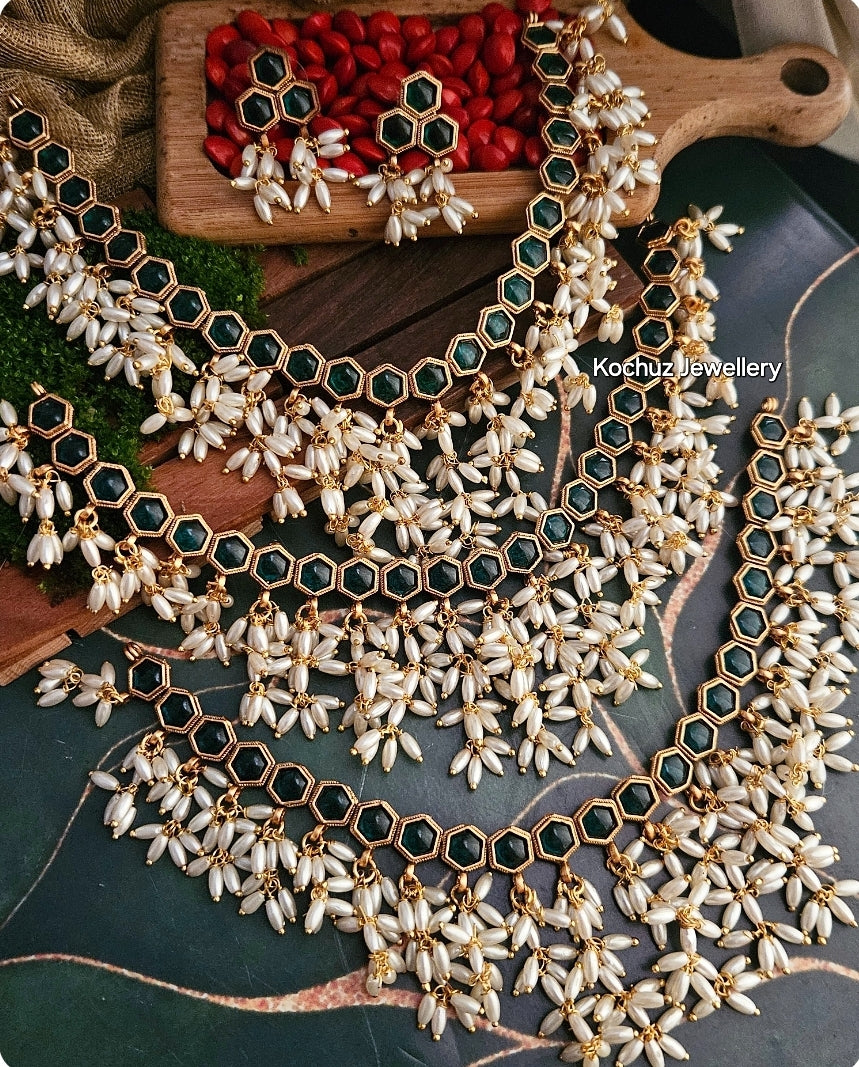 NECK1196 -Traditional Neckpiece