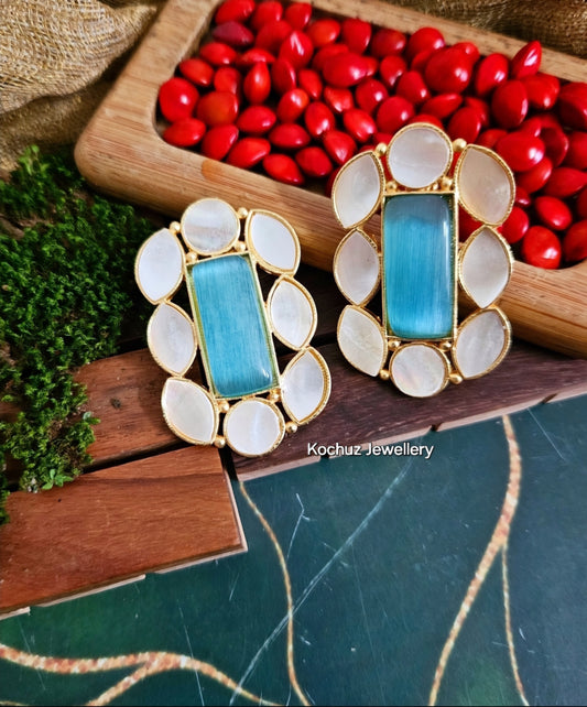 EAR1206 - Mother of Pearl Earrings