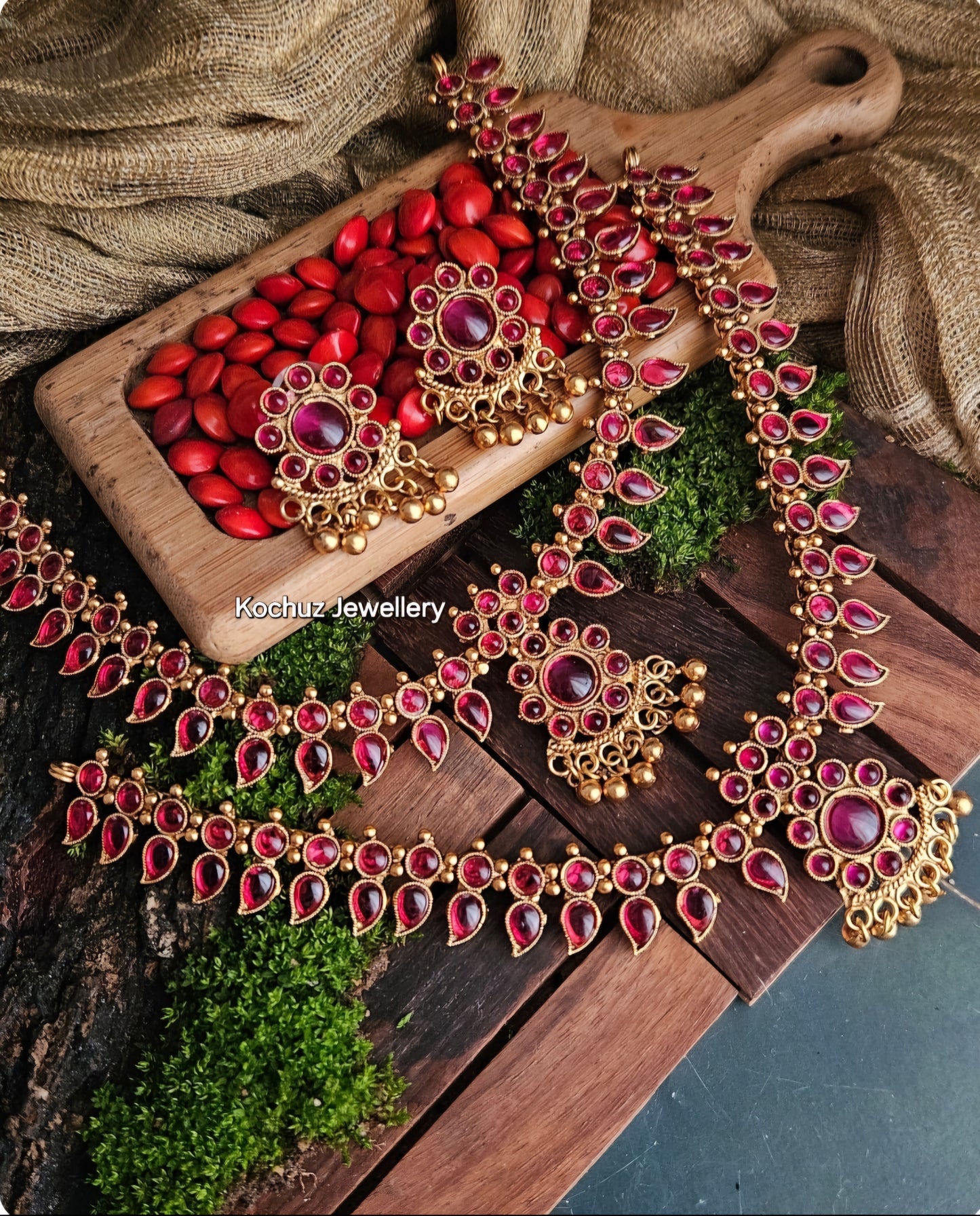 NECK1237 - Traditional Neckpiece