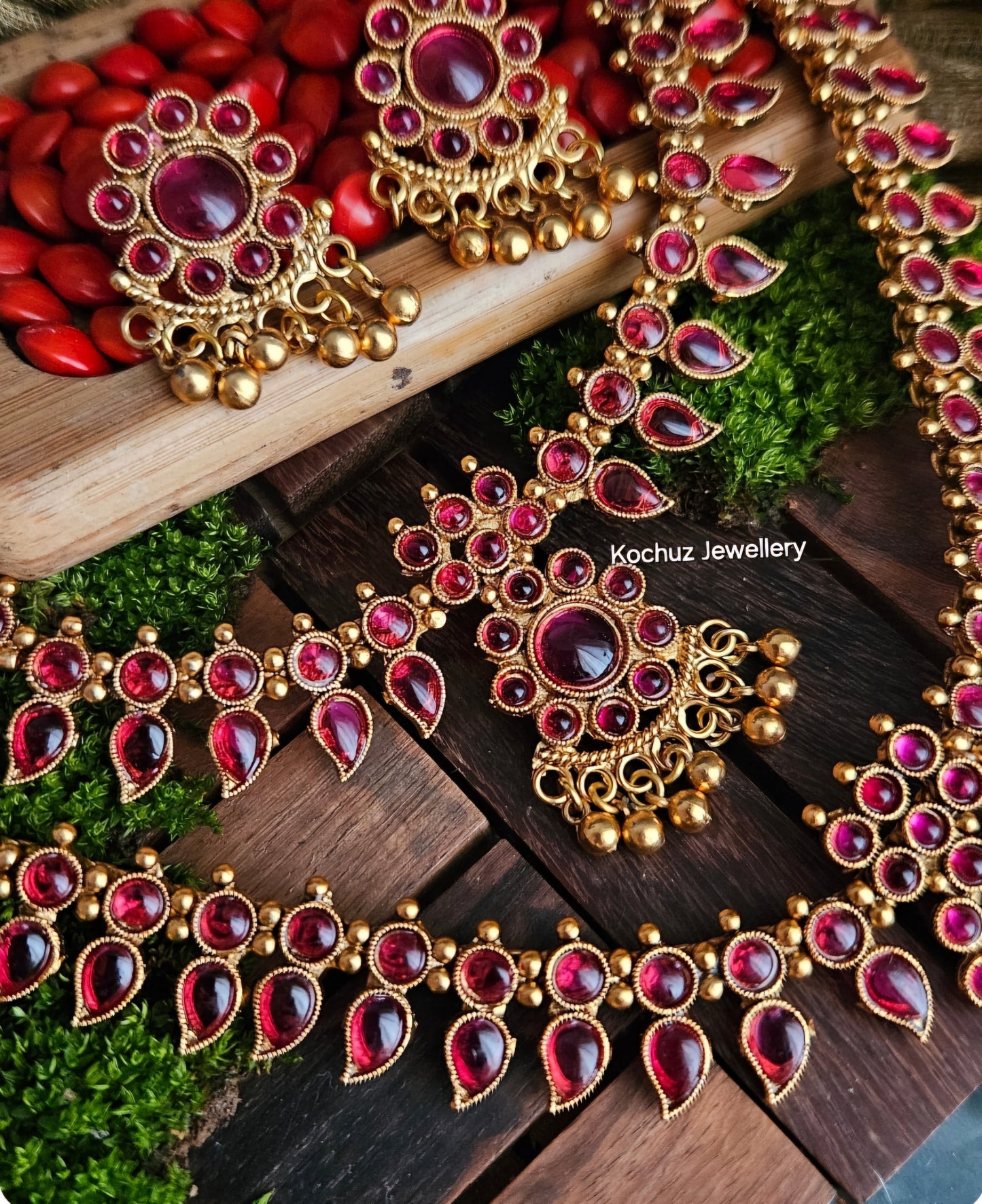 NECK1237 - Traditional Neckpiece