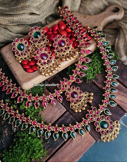 NECK1237 - Traditional Neckpiece