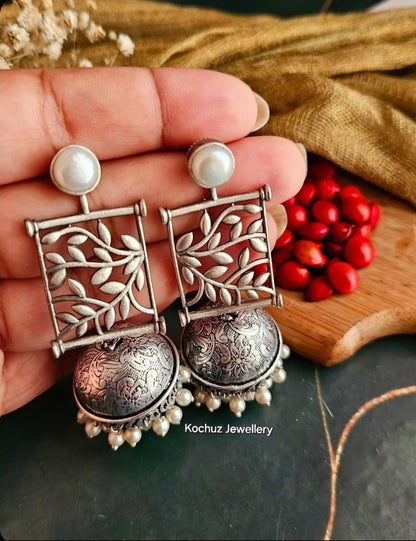 EAR1243 -Pearl Jhumka