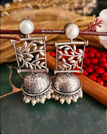 EAR1243 -Pearl Jhumka