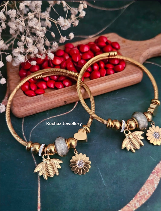 BANG1350 -Anti Tarnish Charm Bracelet