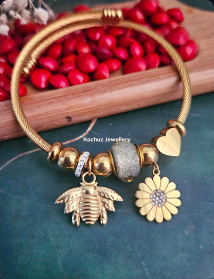 BANG1350 -Anti Tarnish Charm Bracelet