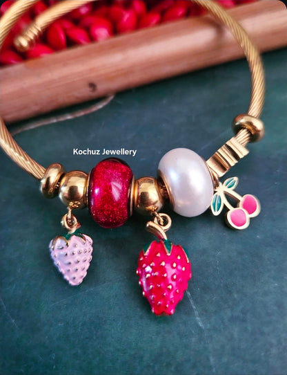 BANG1353 -Anti Tarnish Charm Bracelet