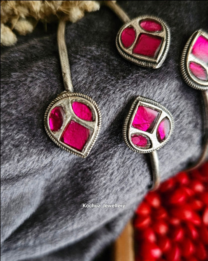 BANG1096 - Raga Bangle