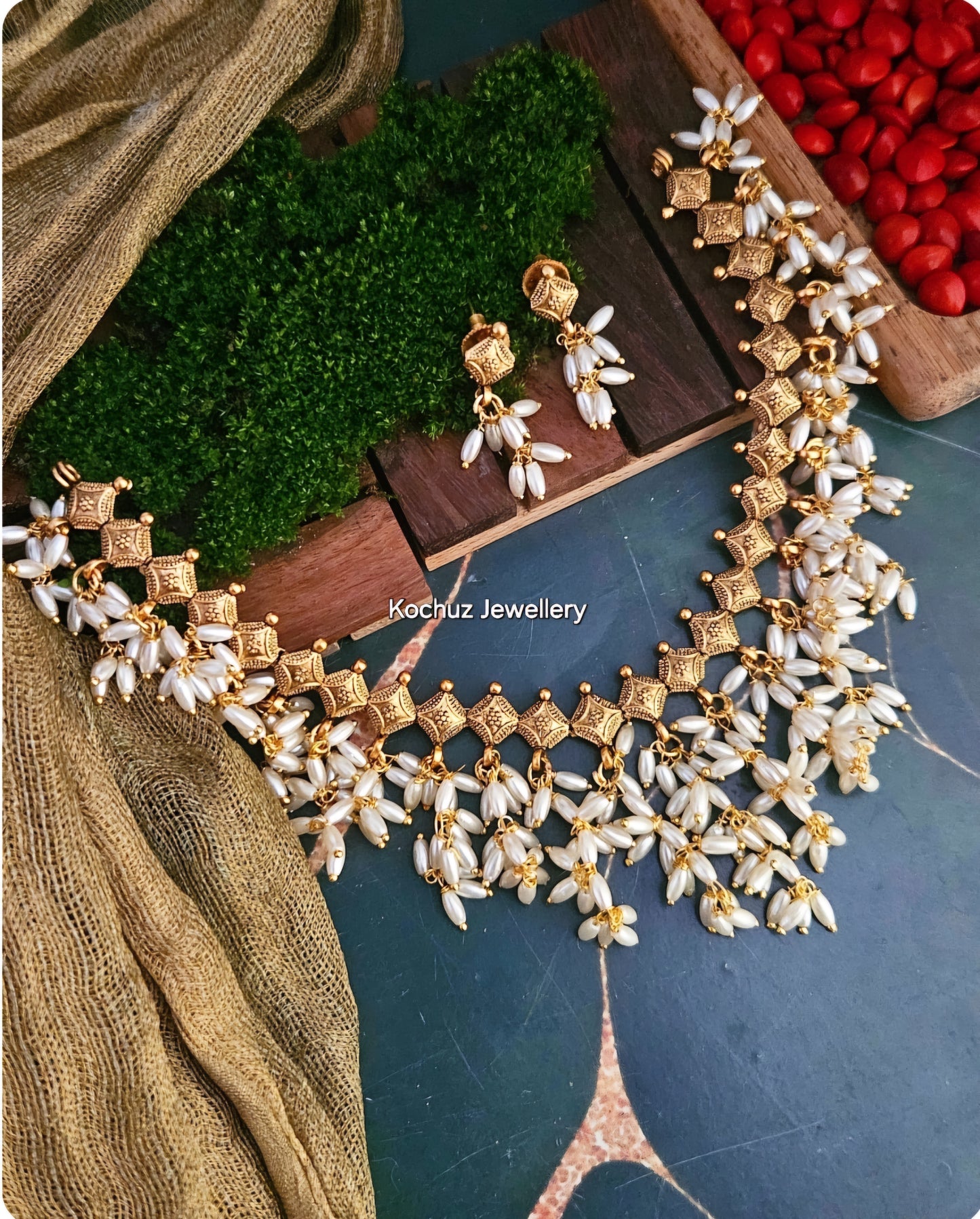 NECK1193 - Rice Pearl Neckpiece