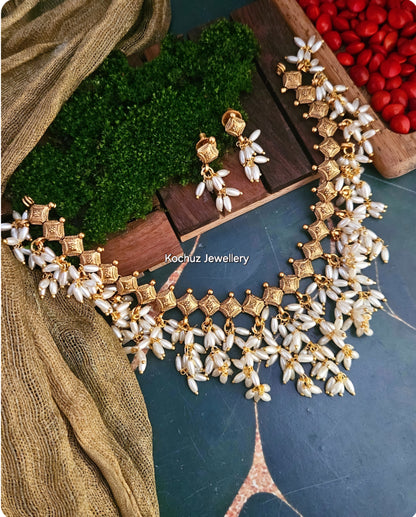 NECK1193 - Rice Pearl Neckpiece